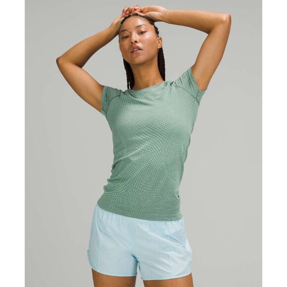 Lululemon Swiftly Tech Short Sleeve 2.0 Sz 14 - Picture 2 of 6